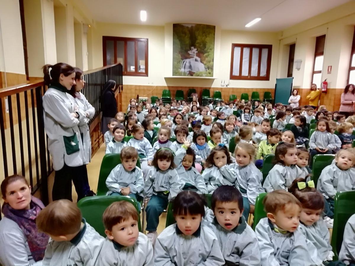 Graduación de nuestros mayores: ¡enhorabuena, graduados!